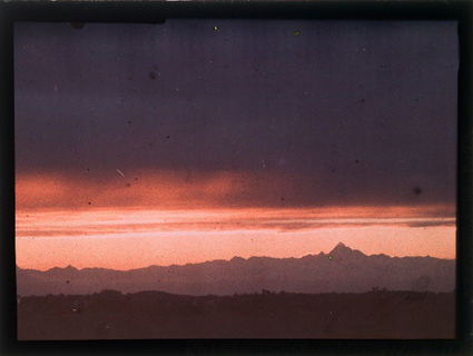 Immagine a colori di un tramonto elaborata da Pia